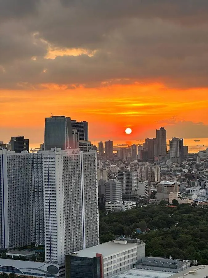 Homestyle Rare Find Corner Studio With 2 Balconies In The Gramercy Residences Manila